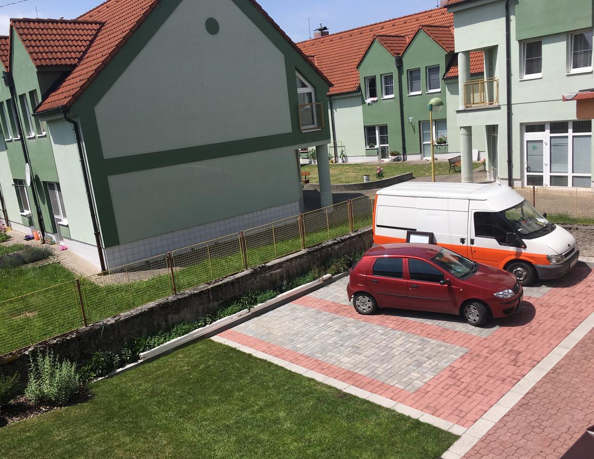 Apartmany Na Sadech Trebon Ngoại thất bức ảnh